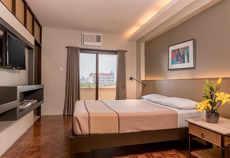 Tropicana Suites Manila Exterior photo